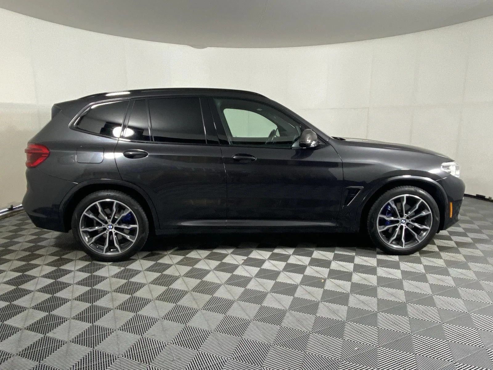 Used 2020 Dark Graphite Metallic BMW M40i image 3