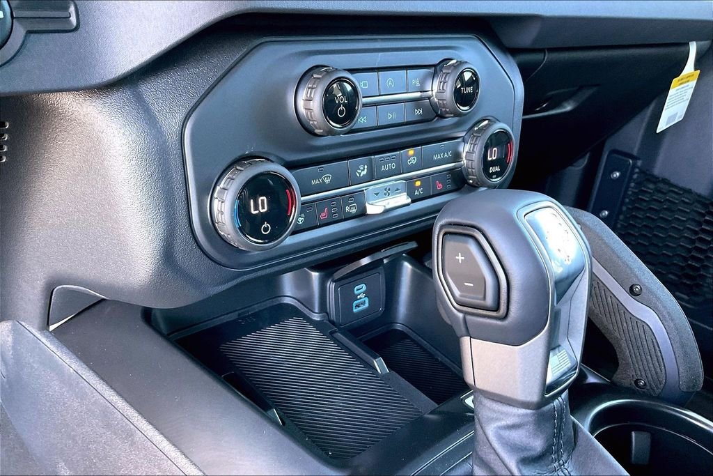 New 2025 Ford Bronco Badlands 4D Sport Utility