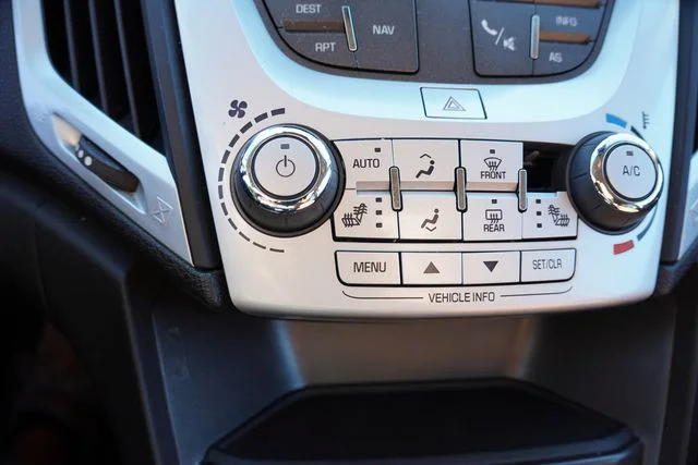 Used 2017 White GMC SLT image 6