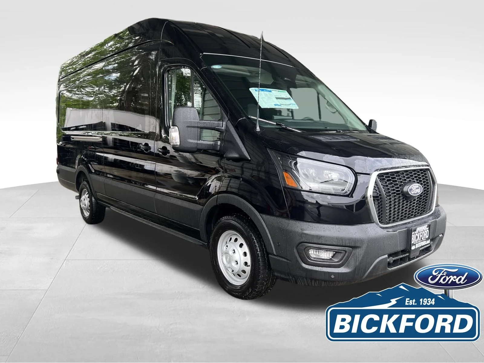 New 2026 Black Ford Base image 3