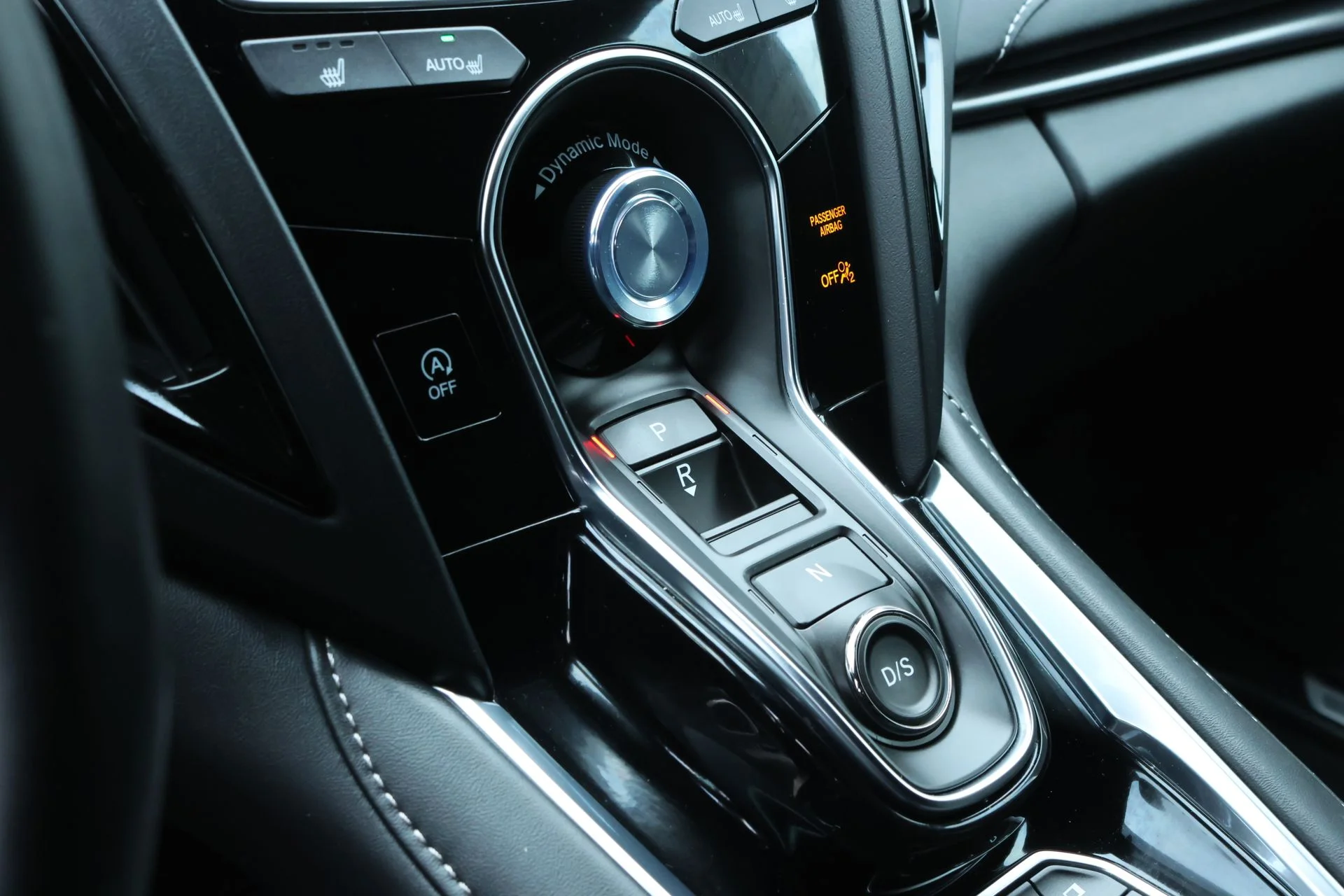 2025 Acura RDX Base - Photo 13