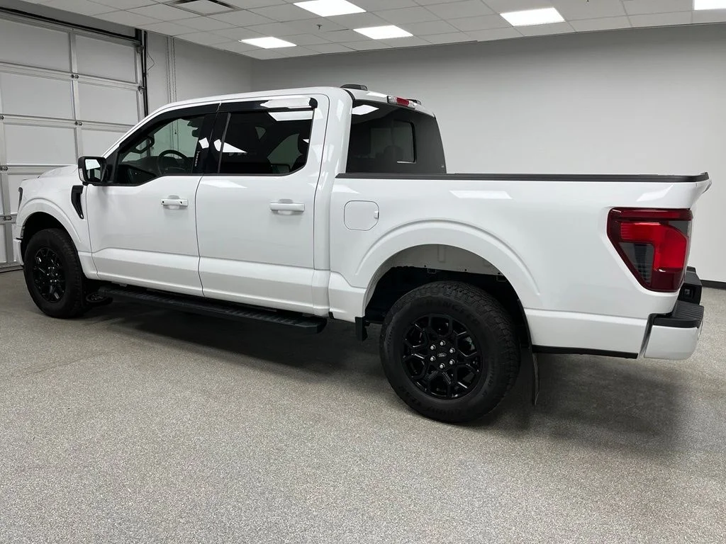 Used 2024 White Ford XLT image 7