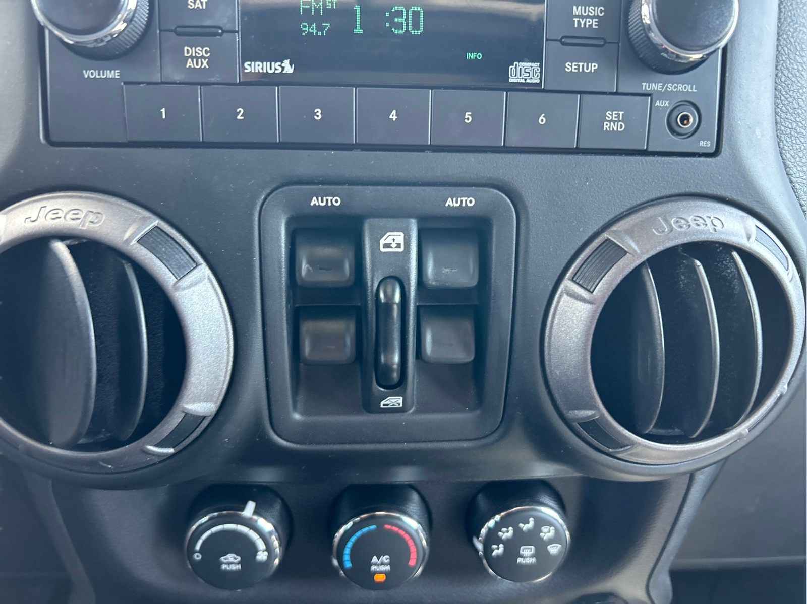 Used 2017 Black Jeep Unlimited Sport image 29