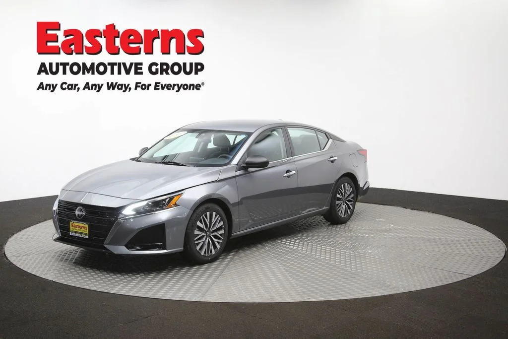 Used 2025 Gray Nissan 2.5 SV image 55
