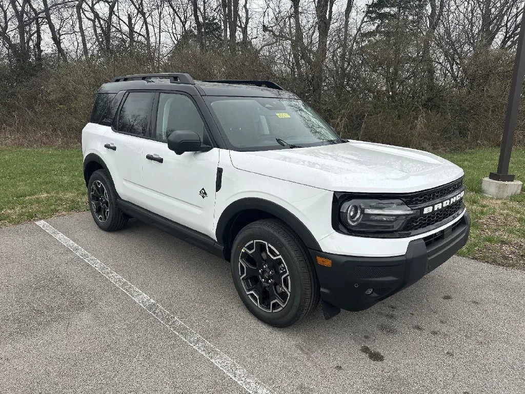 New 2026 White Ford Outer Banks image 1