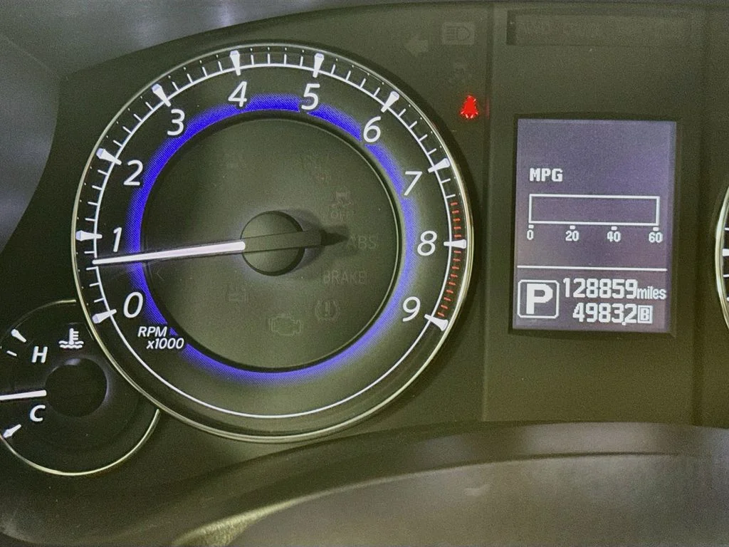 Used 2015 Black Obsidian INFINITI Journey image 15