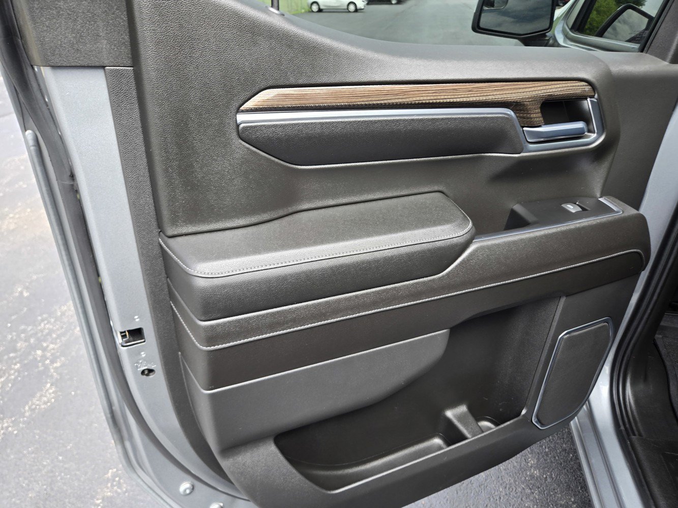 2023 Chevrolet Silverado 1500 LT - Photo 31