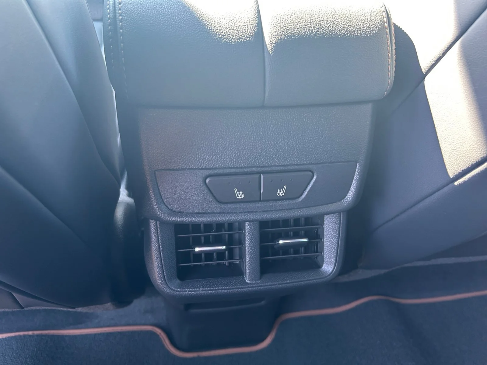New 2027 Ebony Twilight Metallic GMC AWD AT4 image 19
