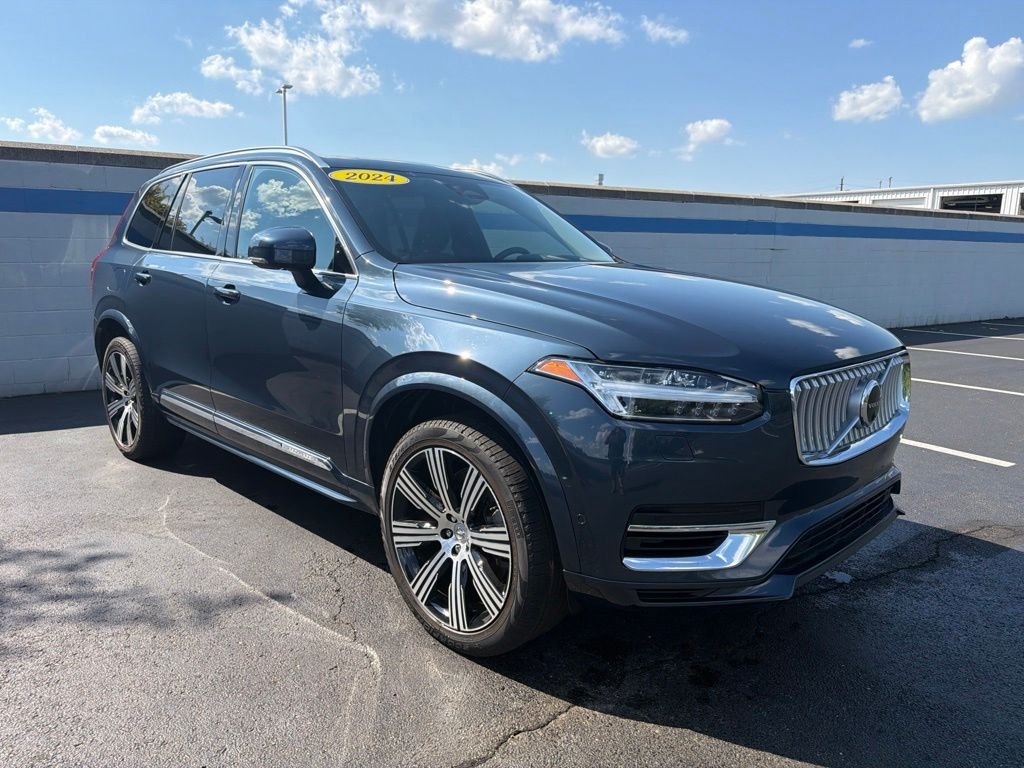 Used 2024 Denim Blue Metallic Volvo Ultimate image 7