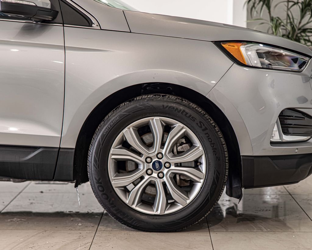 Used 2022 Silver Ford Titanium image 11