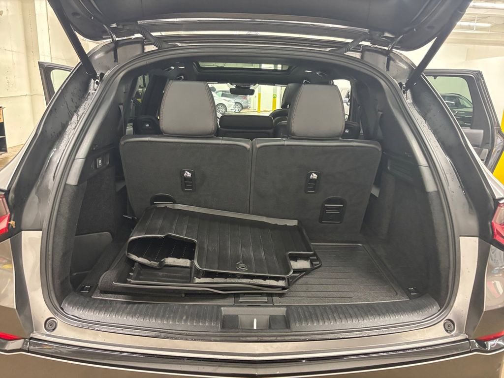 Used 2023 Liquid Carbon Metallic Acura A-Spec image 16