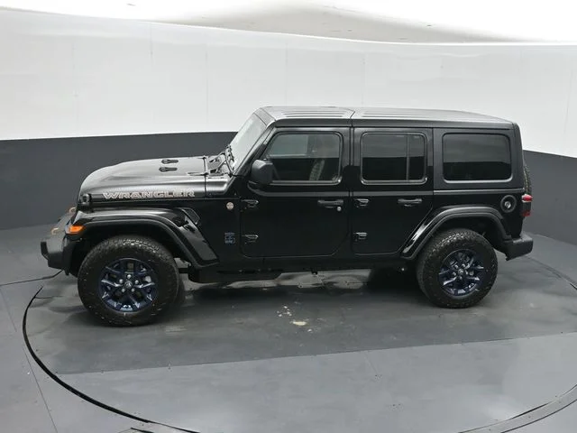 New 2026 Black Clear-Coat Exterior Paint Jeep 85th Anniversary Edition image 36