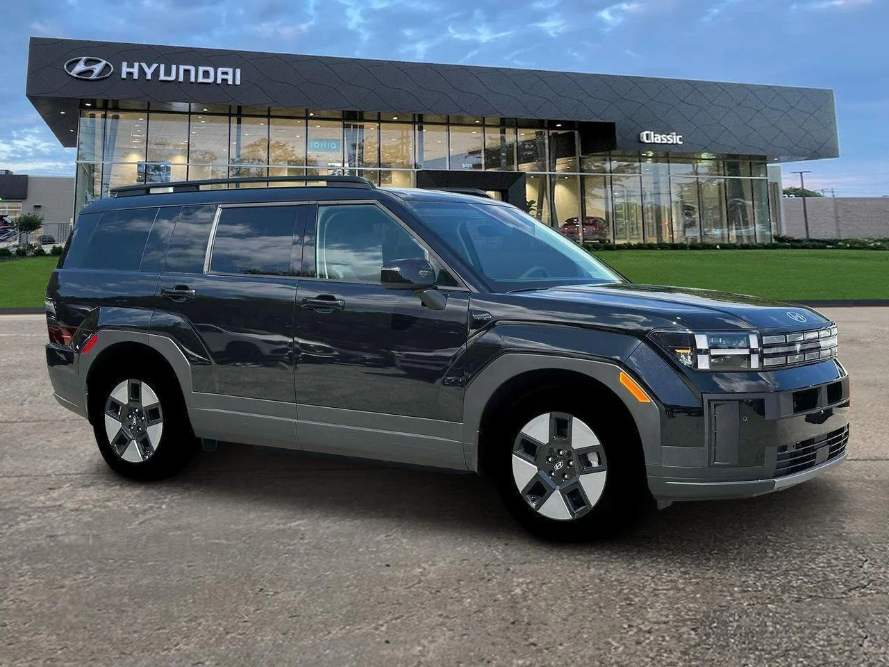 New 2026 Phantom Black Hyundai SEL image 10