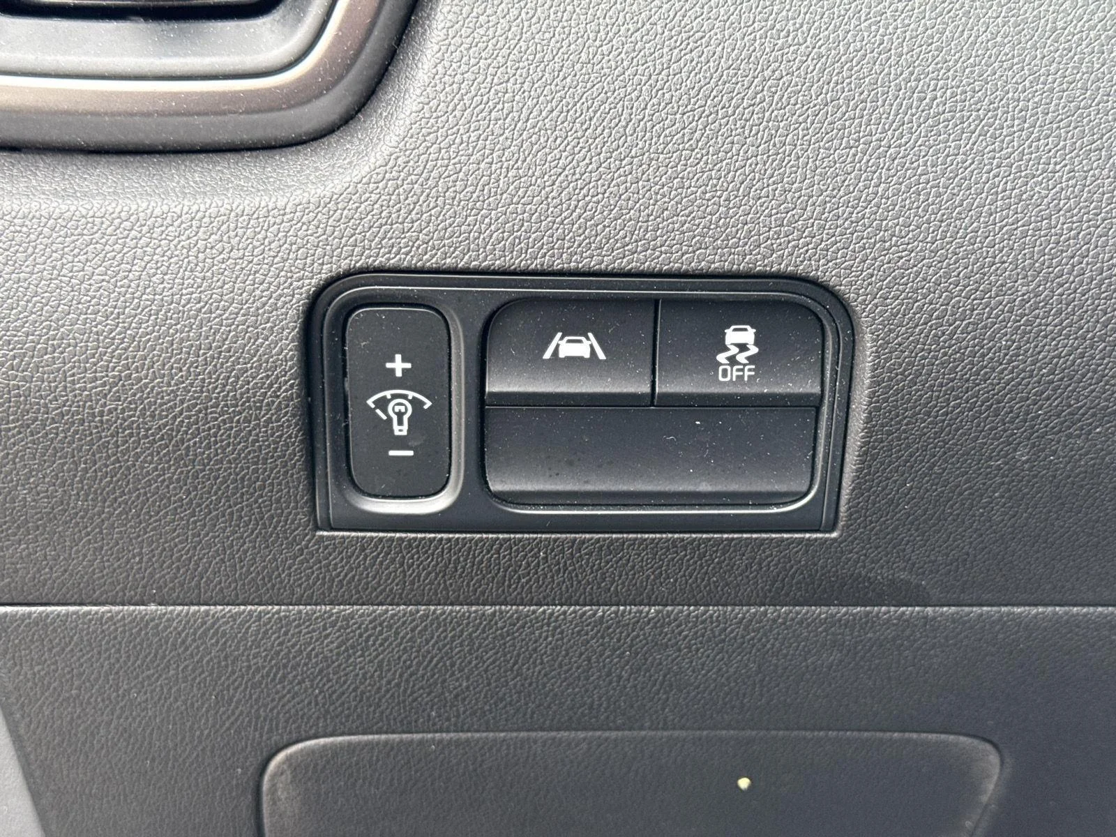 Used 2023 Ebony Black Kia LX image 16