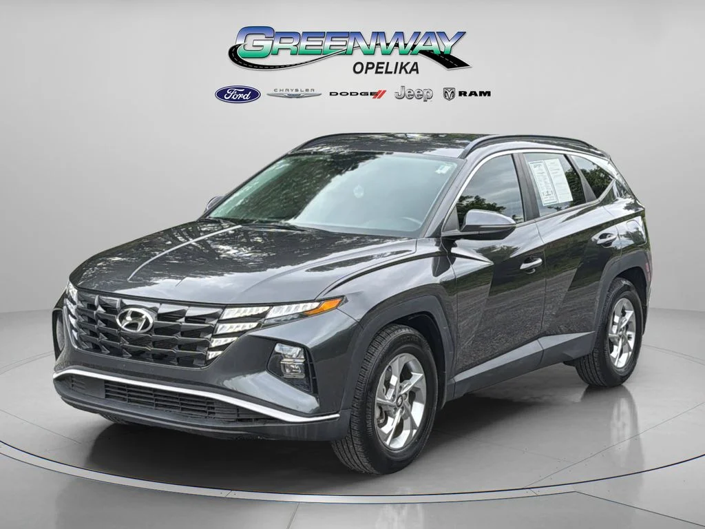 Used 2022 Gray Hyundai SEL image 3