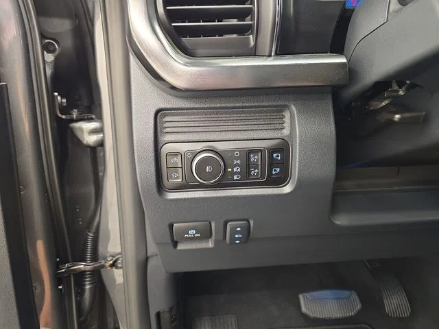New 2026 Carbonized Gray Metallic Ford F-250® Lariat® image 36
