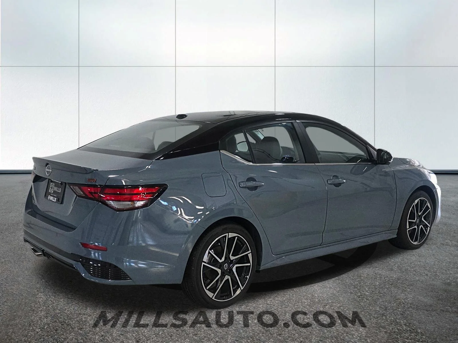 2025 Nissan Sentra SR - Photo 8