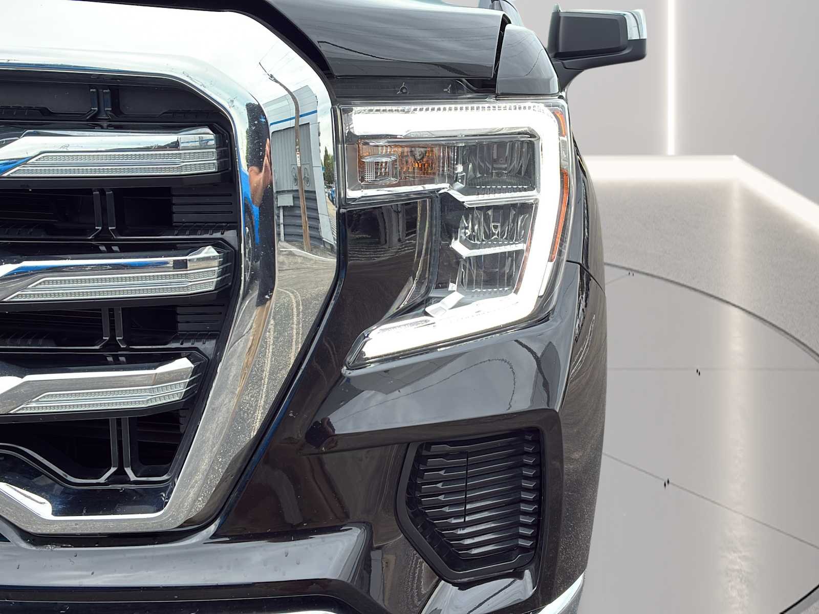 Certified Used 2021 Black GMC SLE image 38