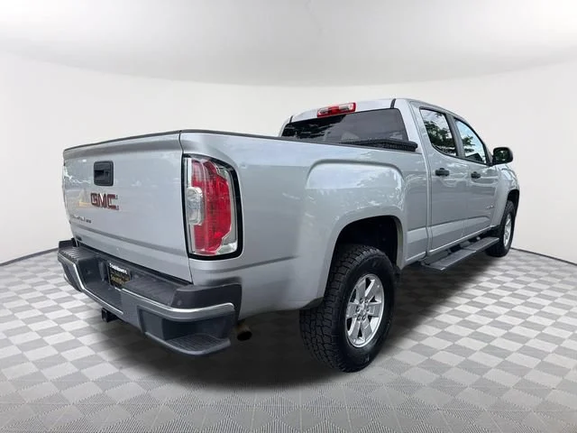Used 2018 QUICKSILVER METALLIC GMC 2WD image 5