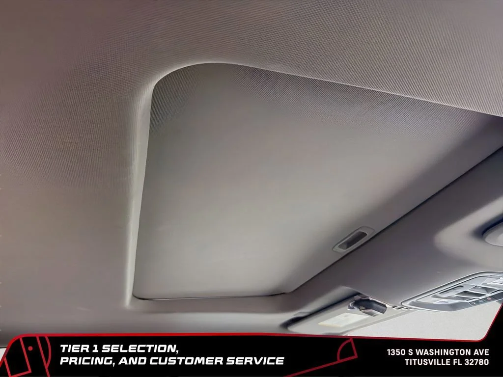 Used 2023 Onyx Black GMC Denali image 7