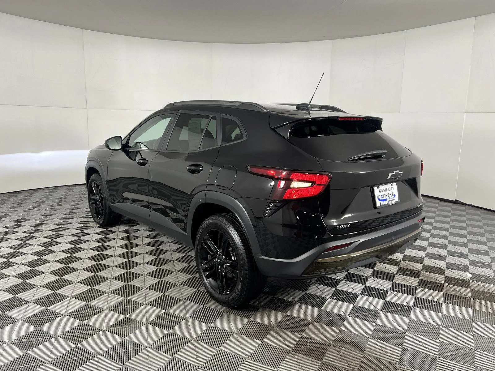 Used 2025 Mosaic Black Metallic Chevrolet ACTIV image 6