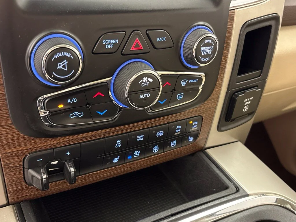 Used 2018 White Ram Laramie image 41