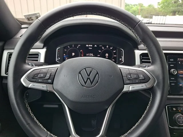 Used 2023 Gray Volkswagen 3.6L V6 SE w/Technology image 18