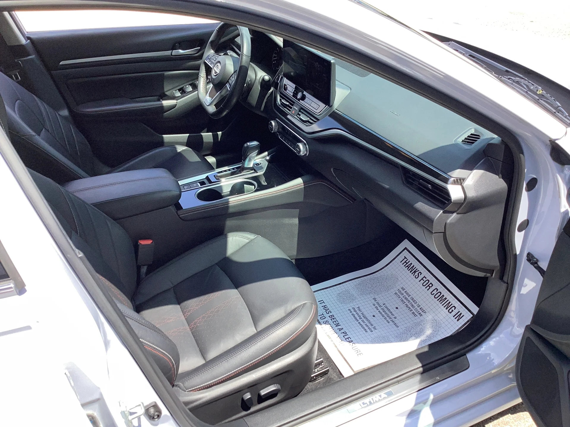 Used 2024 GRAY Nissan 2.0 SR image 13