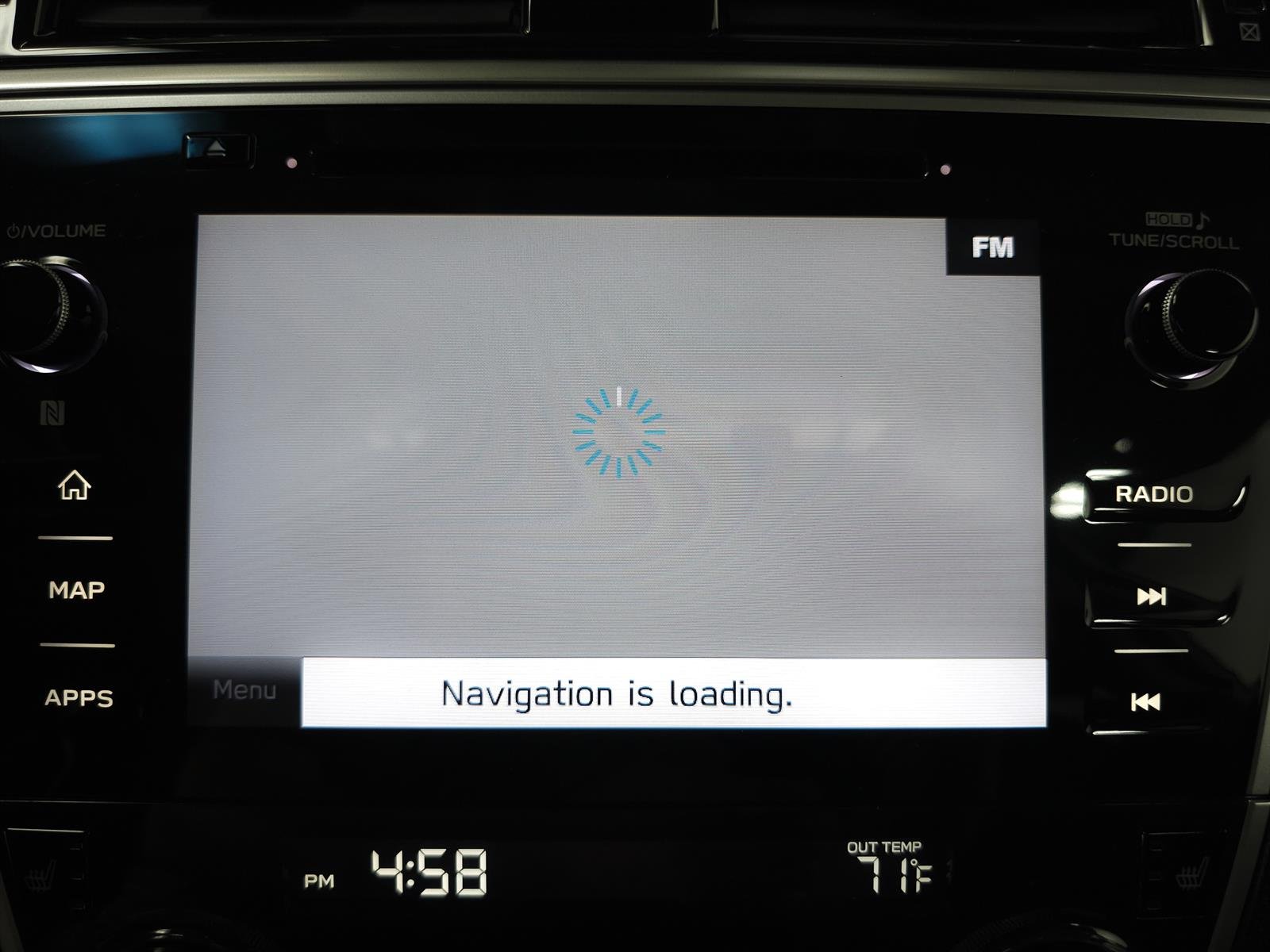 Used 2019 White Subaru 2.5i image 7