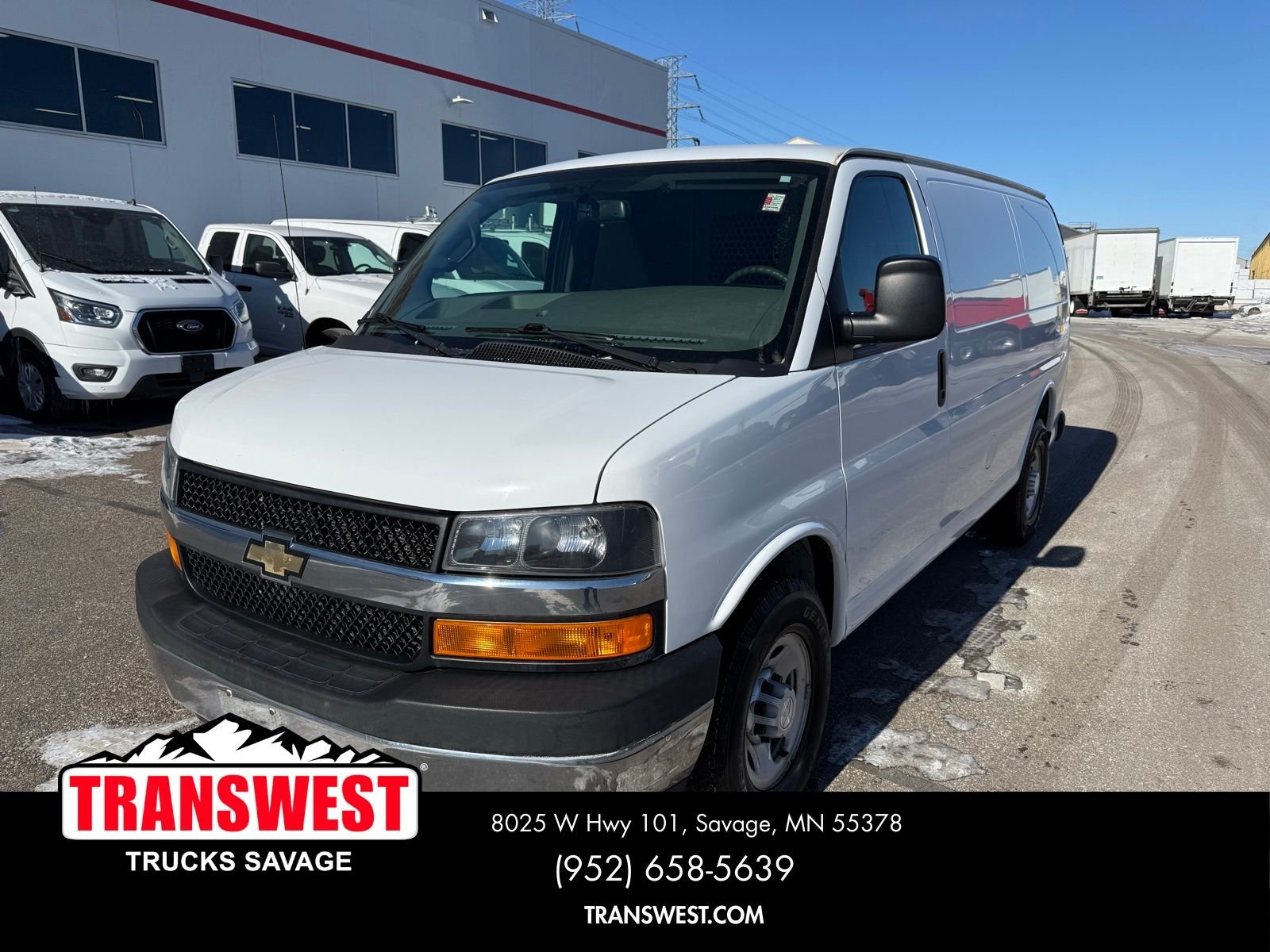 2017 Chevrolet Express 3500 Work Van HD's photo