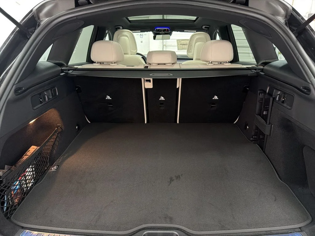 Used 2026 Gray Mercedes-Benz GLC 300 image 23