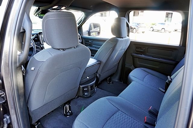 New 2026 Granite Crystal Metallic Clear-Coat Exterior Paint RAM Tradesman image 21