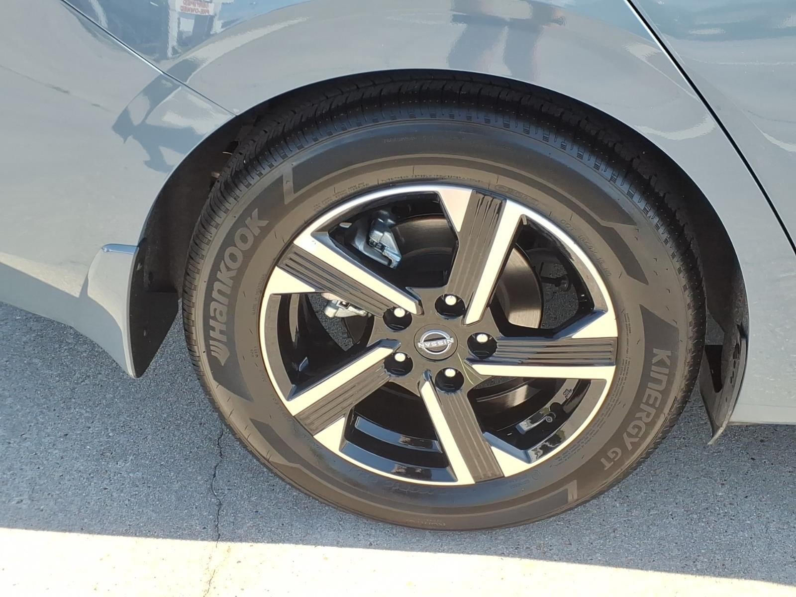2025 Nissan Sentra SV - 11