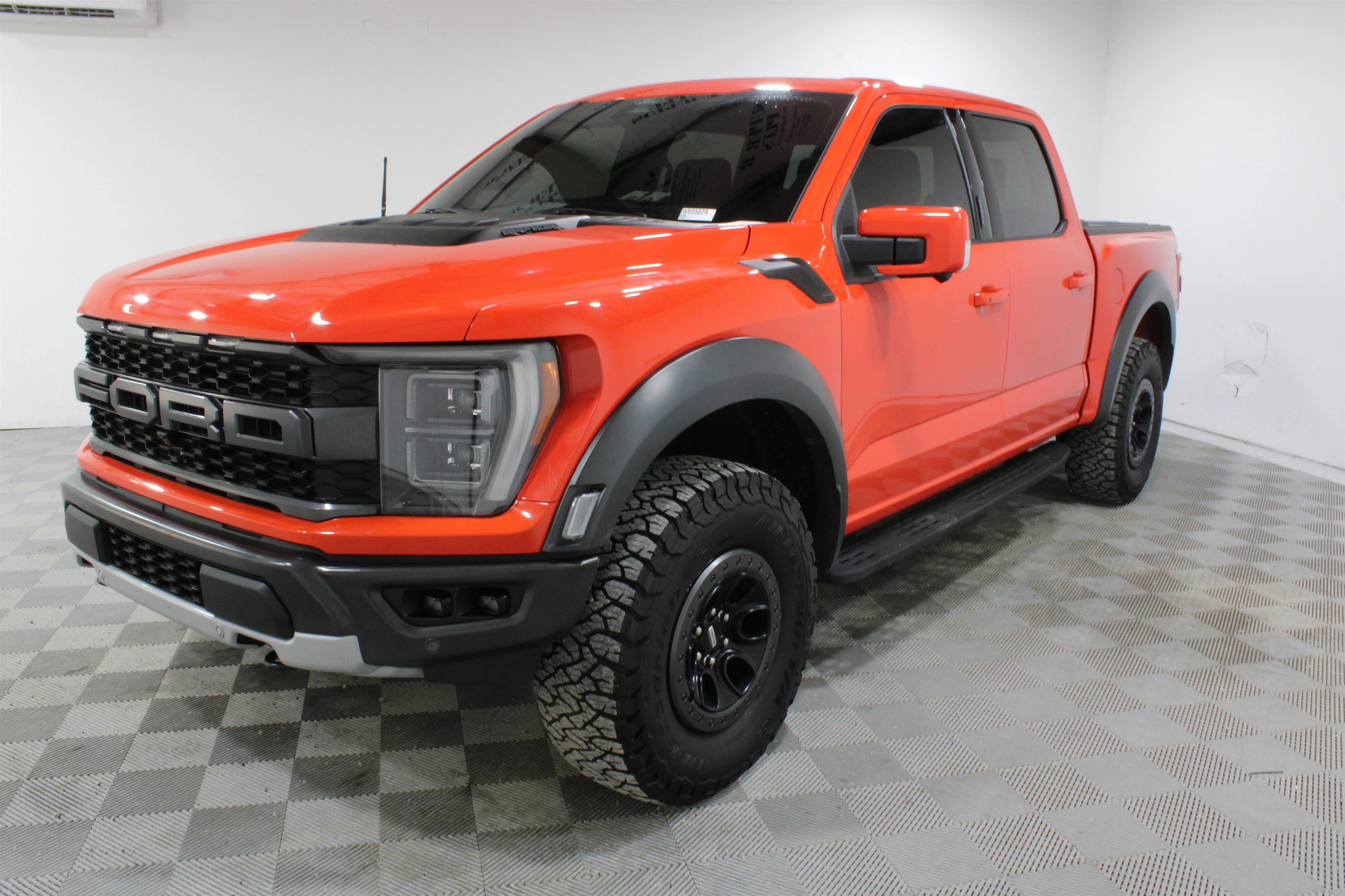 Used 2022 ORANGE Ford Raptor image 32