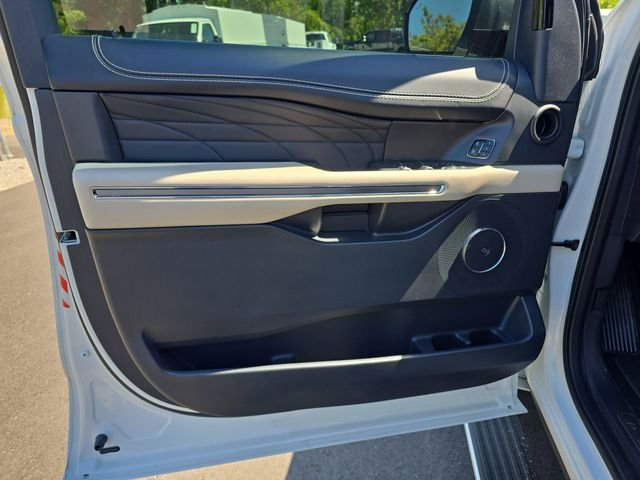 Certified Used 2023 White Metallic Ford Platinum image 49