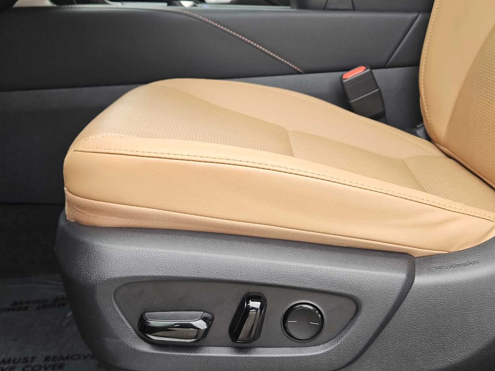 Certified Used 2024 GRAPHITE BLACK GF. Lexus Premium Plus image 19