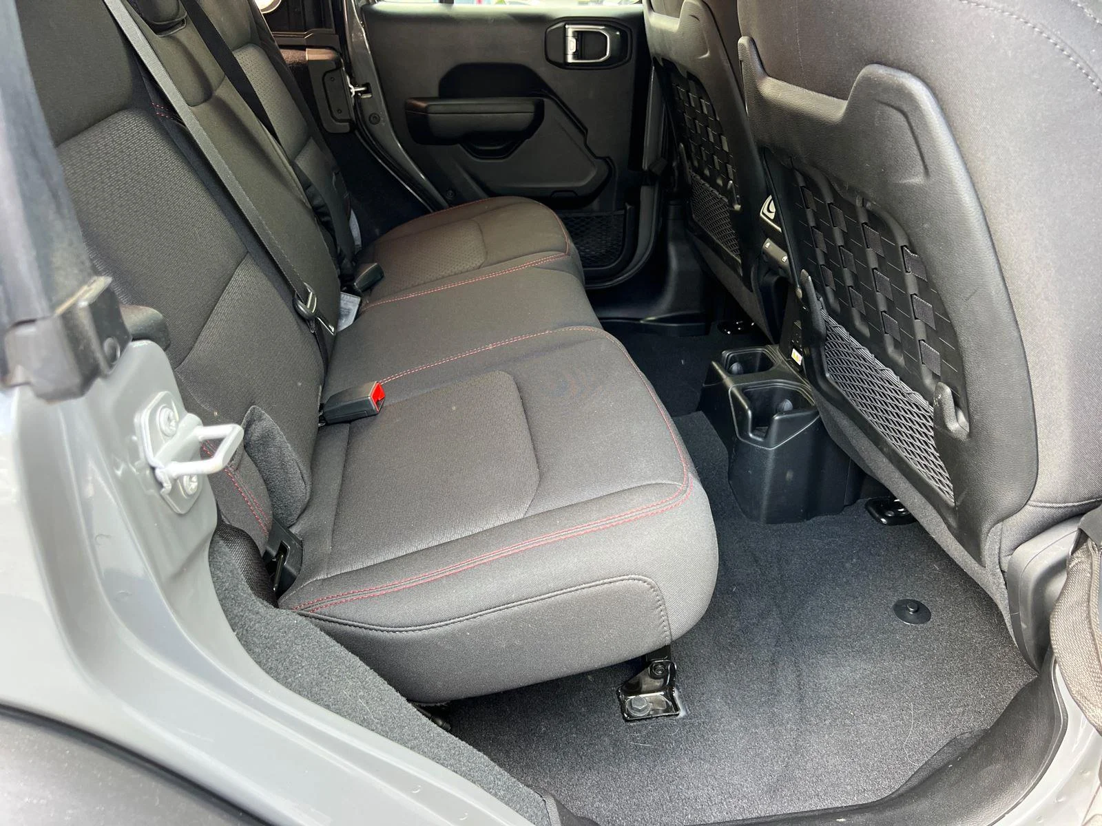 Used 2023 Sting-Gray Clearcoat Jeep Rubicon image 16
