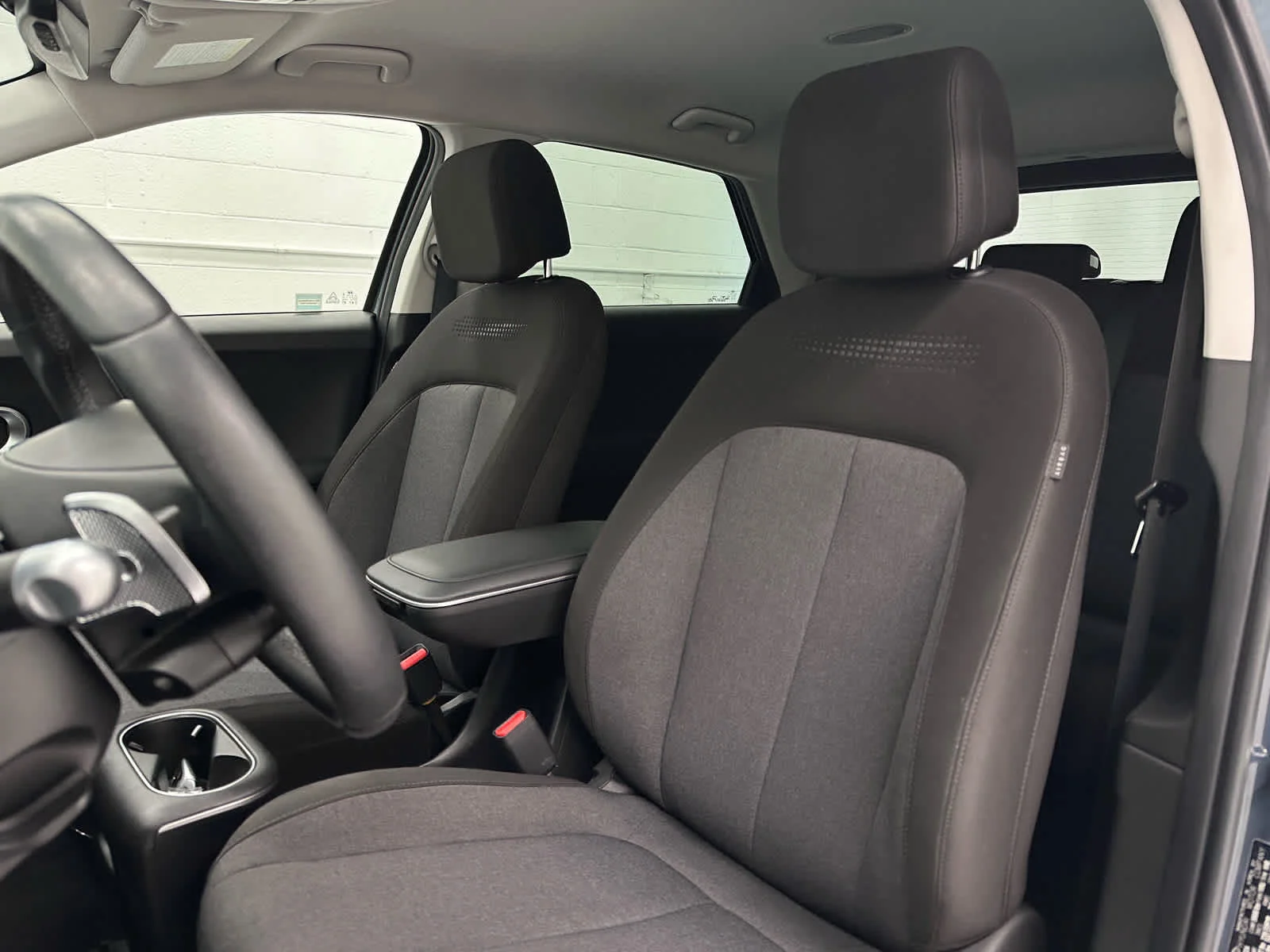 Used 2024 Digital Teal Hyundai SEL image 13