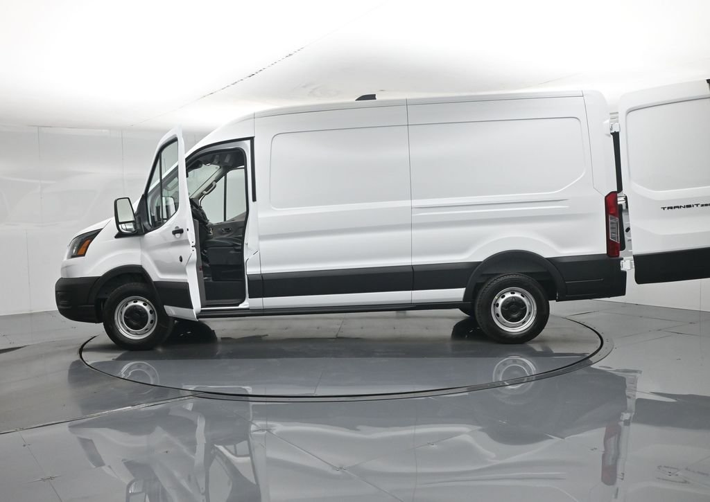 New 2026 Oxford White Ford Base image 34