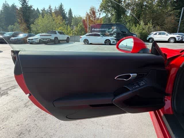 Used 2015  Porsche  image 10