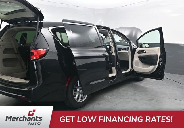 Used 2024 Black Chrysler Touring L image 45