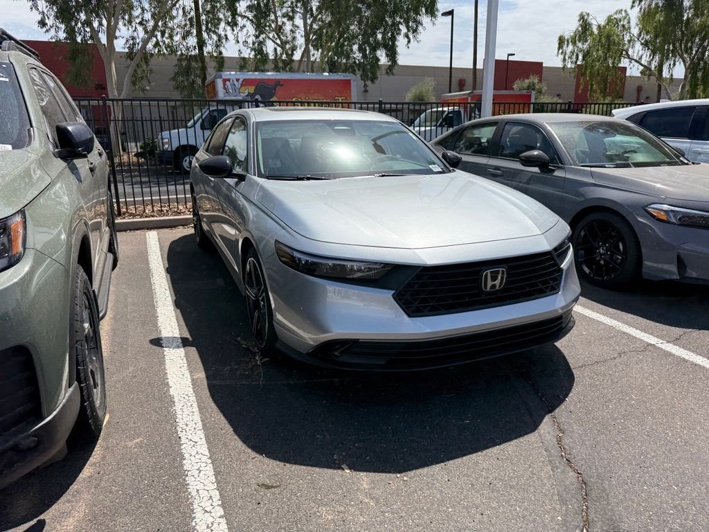 New 2026 Solar Silver Metallic Honda SE image 3