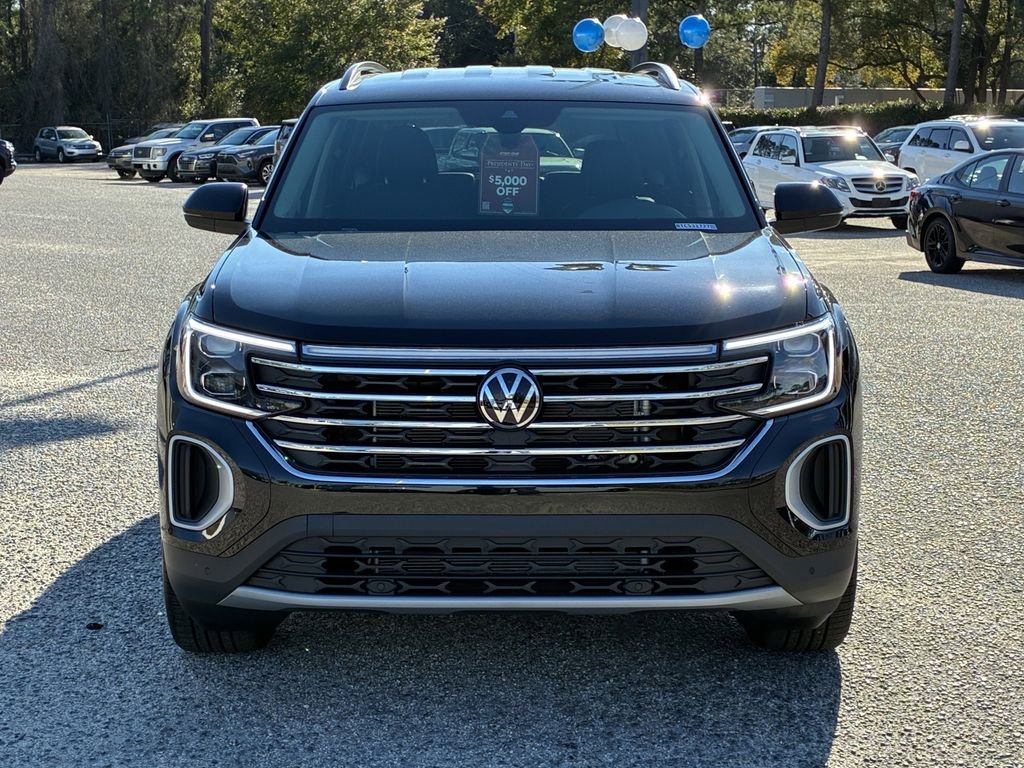 New 2026 Black Volkswagen 2.0T SE w/Technology image 10