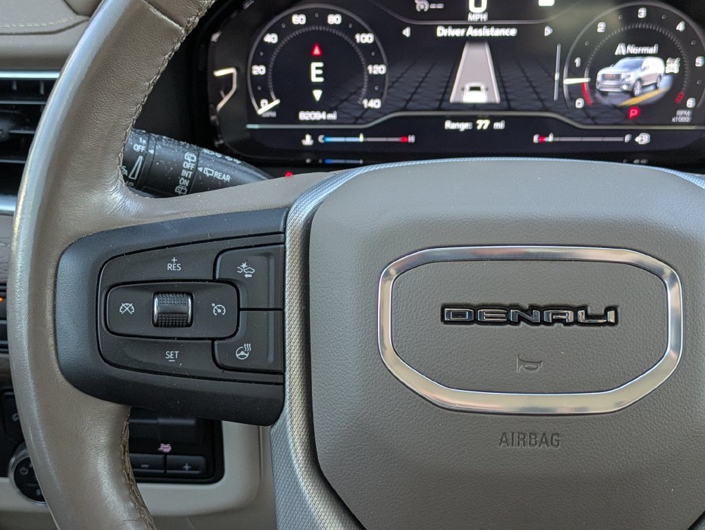 Used 2022 White GMC Denali image 16