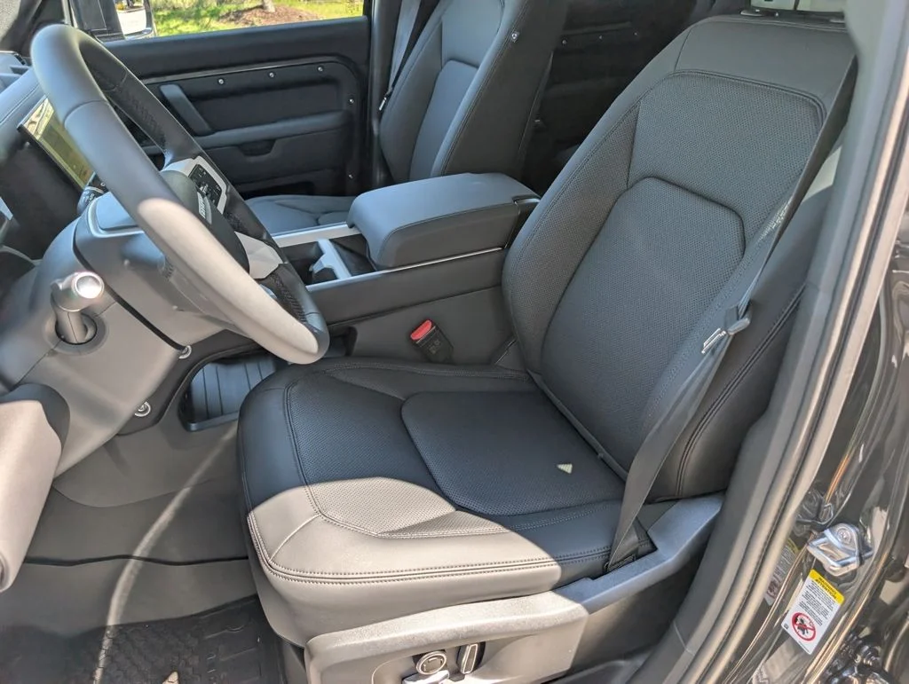 New 2026 Carpathian Grey Land Rover S image 5