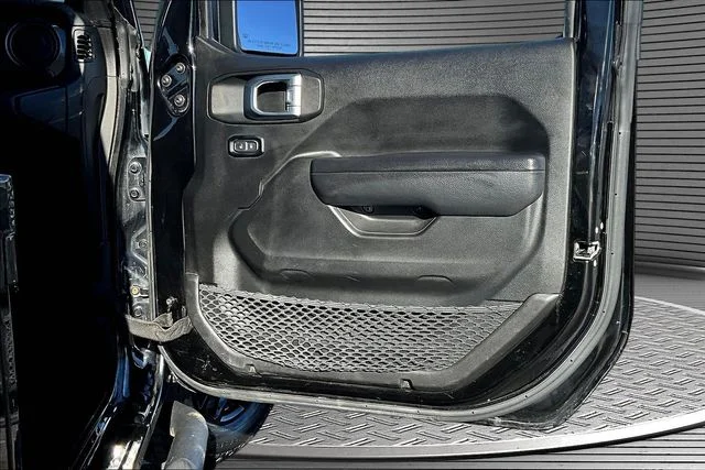 Certified Used 2022 Black Jeep Sport image 29