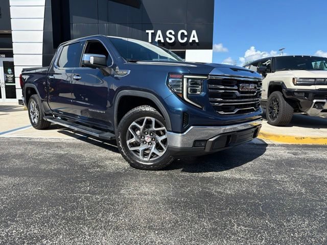 Used 2022 PACIFIC BLUE METALLIC GMC SLT image 1