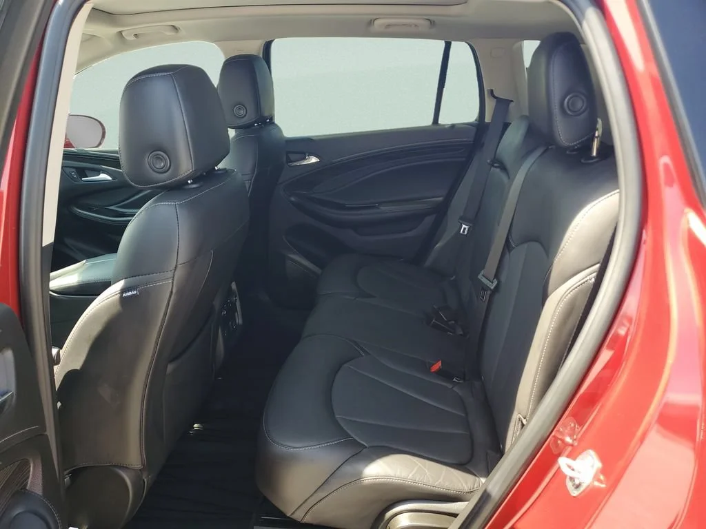 Used 2019 CHILI RED METALLIC Buick Essence image 10