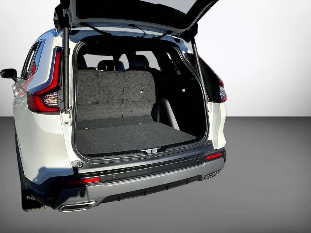 New 2027 Platinum White Pearl Honda Sport Touring Hybrid AWD image 7