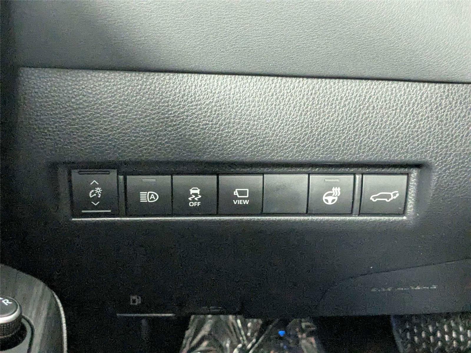 Certified Used 2023 Wind Chill Pearl Toyota Limited image 16